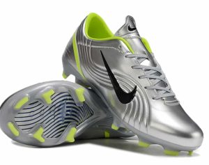 NIKE Mercurial Vapor 1 FG Retro