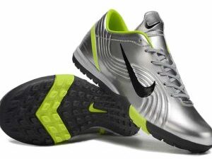 NIKE Mercurial Vapor 1 FG Retro