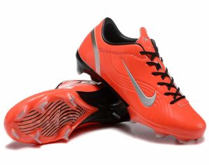 NIKE Mercurial Vapor 1 FG Retro