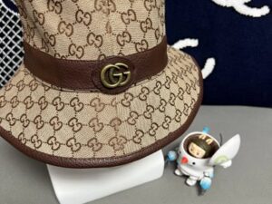 GUCCI CAP 34
