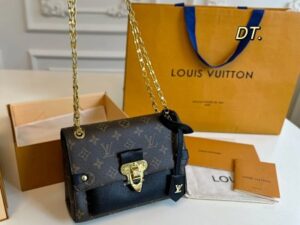Louis Vuitton 22