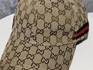 GUCCI CAP10