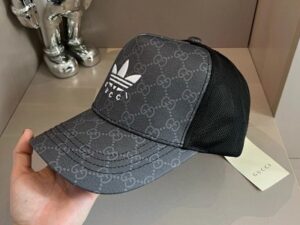 GUCCI CAP 36