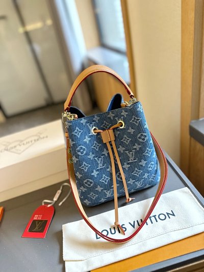 Louis Vuitton 4