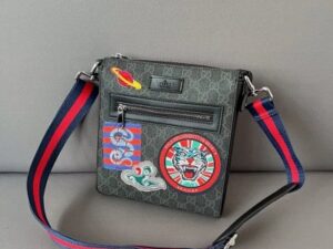 Luxury Gucci Handbag 7