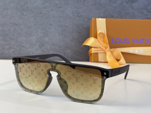 Louis Vuitton Stylish Sunglasses
