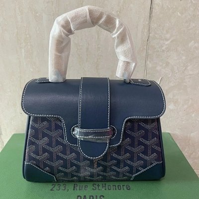 Luxury Goyard Wallet 26