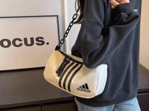 Louis Vuitton Fashion Bag 15