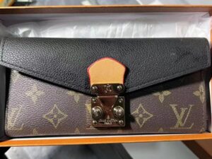Louis Vuitton Fashion Wallet 8
