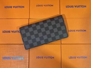 Louis Vuitton Fashion Wallet 34
