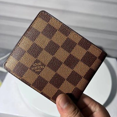 Louis Vuitton Fashion Wallet 15