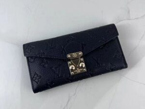 Louis Vuitton Fashion Wallet 20