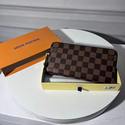 Louis Vuitton Fashion Wallet 16