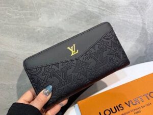 Louis Vuitton Fashion Wallet 3