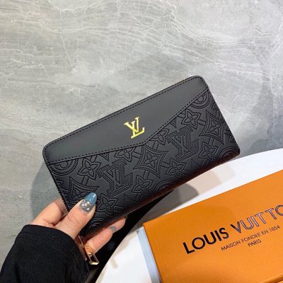 Louis Vuitton Fashion Wallet 3