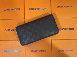 Louis Vuitton Fashion Wallet 35