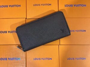 Louis Vuitton Fashion Wallet 13
