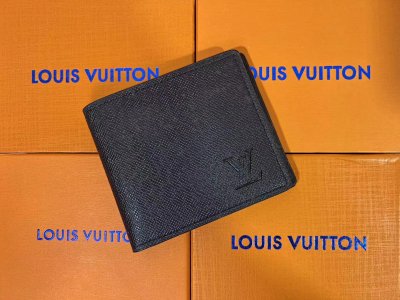 Louis Vuitton Fashion Wallet 25