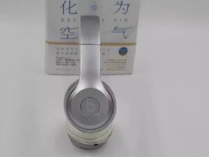 AirPods Max (USB-C) 16