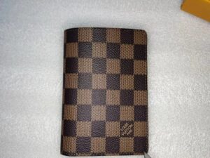 Louis Vuitton Luxury Wallet 38