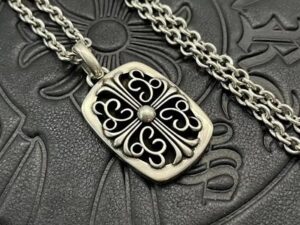 Women’s Necklace 13